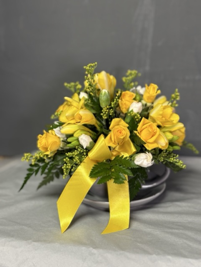 Vibrant Teacup - There's nothing better than a nice cuppa....apart from flowers in a teacup!

This stunning arrangement is design in a ceramic teacup and saucer. The flowers have been carefully chosen to complement each other and to create this beautiful floral display. The orange and yellows are a vibrant colour combination designed to look great in any room of the home.

The fresh cut flowers are arranged in a water retaining foam (oasis) which holds the flowers firmly whilst providing a vital water supply to keep the flowers fresh.

Arrangements are a very popular choice due to their ease of care, they are ideal for someone who appreciates nicely arranged flowers but who may be too busy to arrange the flowers themselves.

These beautiful blooms are delivered daily fresh from the Dutch auctions, so you can be rest assured you will be sending the best quality of flowers there is.

Please note it may be necessary to substitute some varieties of the flowers due to seasonal availability. If we do this the overall design will still be as stunning as the picture.

 The product shown in the picture is the deluxe size